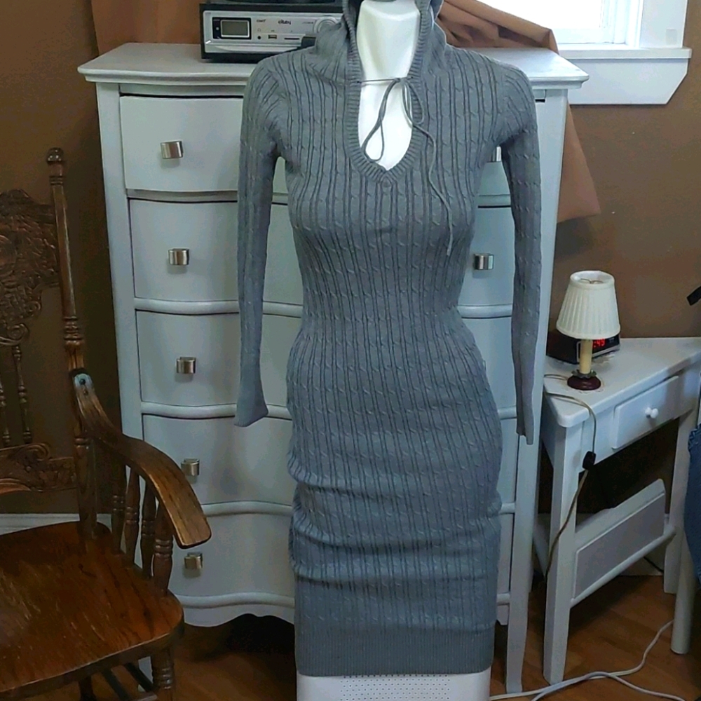 Patty Boutik Grey sweater dress - sexy!